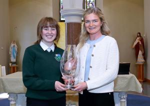 Gradam-Aitheantais-Speisialta-sa-Ghno-le-Roisin-Nic-an-Tuile-Muinteoir-Gno