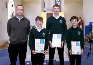 Gradam-Lan-Tinreamh-ar-feadh-na-Bliana